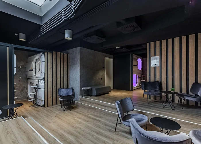 Ibis Styles The Fuzzy Log Hostal *