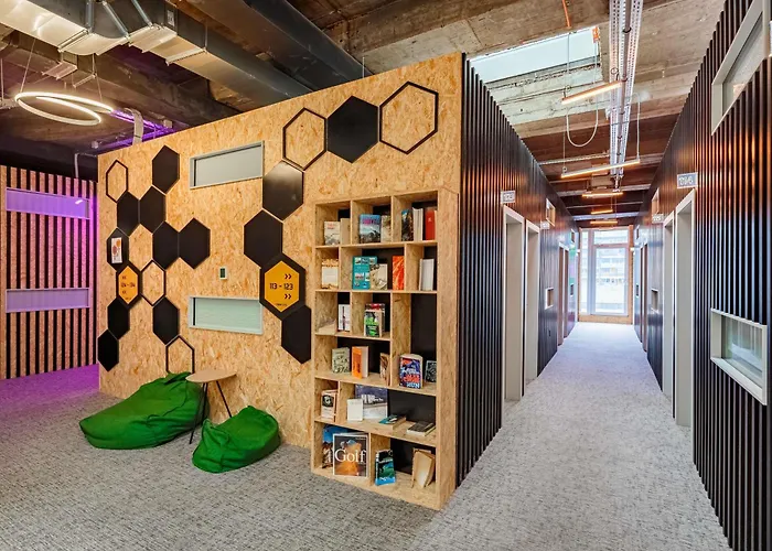 Ibis Styles The Fuzzy Log Hostel *