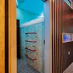 Hostel Ibis Styles The Fuzzy Log