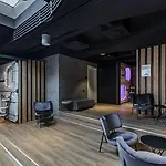Ibis Styles The Fuzzy Log Hostel *