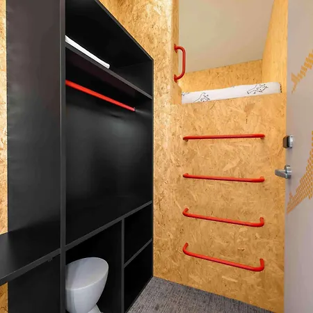 Ibis Styles The Fuzzy Log 旅馆 卢布尔雅那