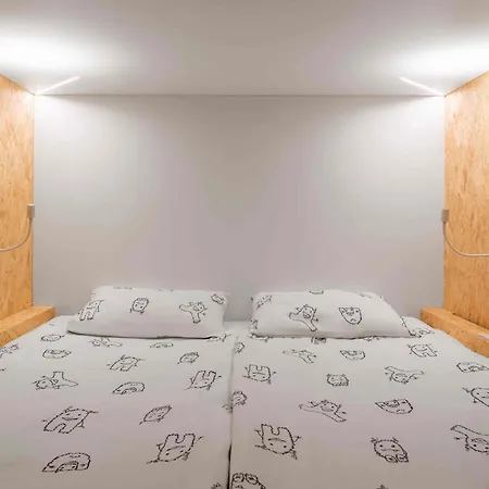 Ibis Styles The Fuzzy Log Vandrarhem *