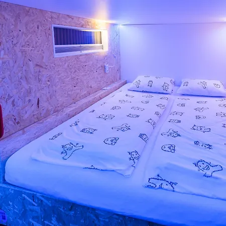 Ibis Styles The Fuzzy Log * Ljubljana