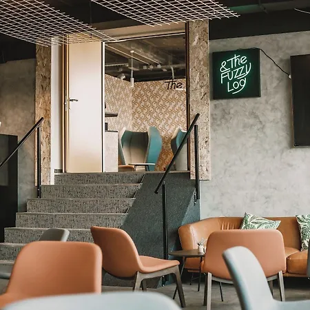 Hostel Ibis Styles The Fuzzy Log Ljubljana