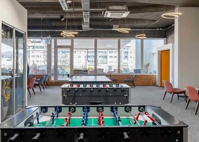 Ibis Styles The Fuzzy Log Hostel Lublana